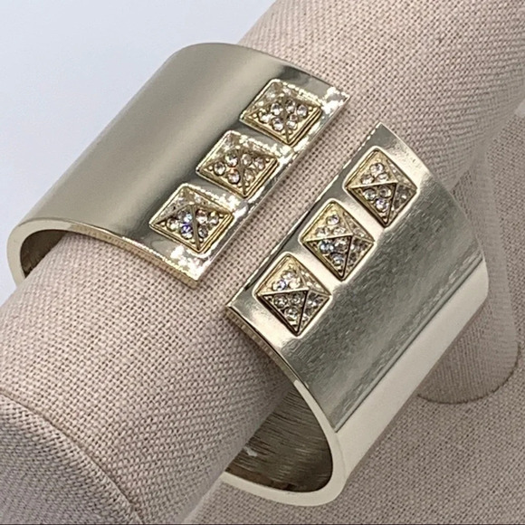Victoria’s Secret Gold Pave Hinged Bangle - Picture 1 of 3